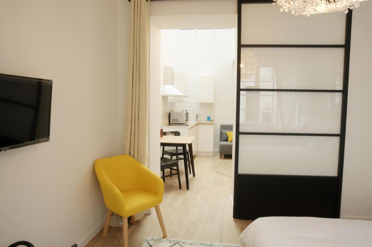 T2 Avec Verriere Situe En Hyper Centre Avec Wifi, Linge, Draps, Savons Et Serviettes Fournis コニャック エクステリア 写真